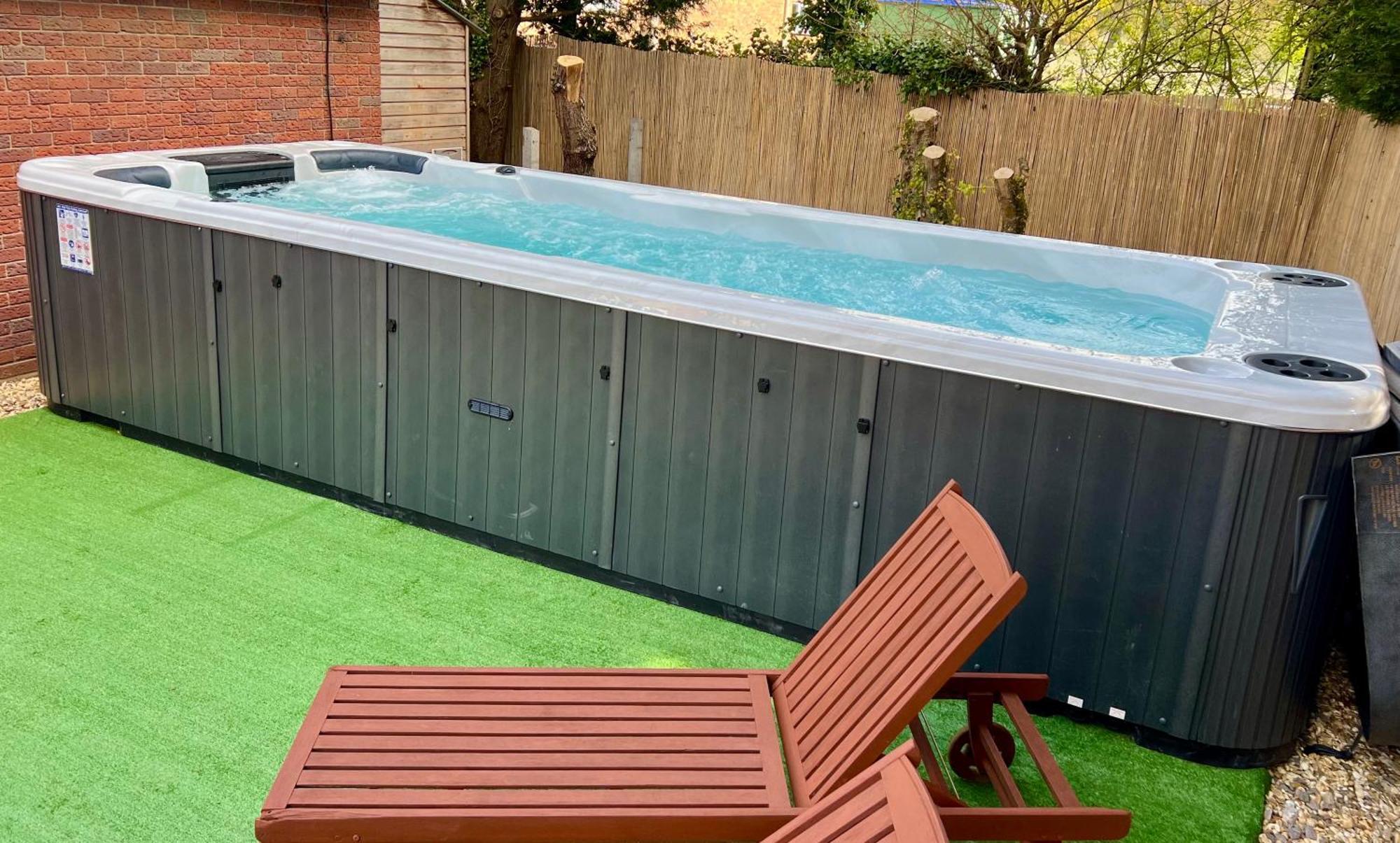 Holiday home Stratford-upon-avon 4br Family Mansion On 1 Acre With Pool, Gym & Bbq! *
