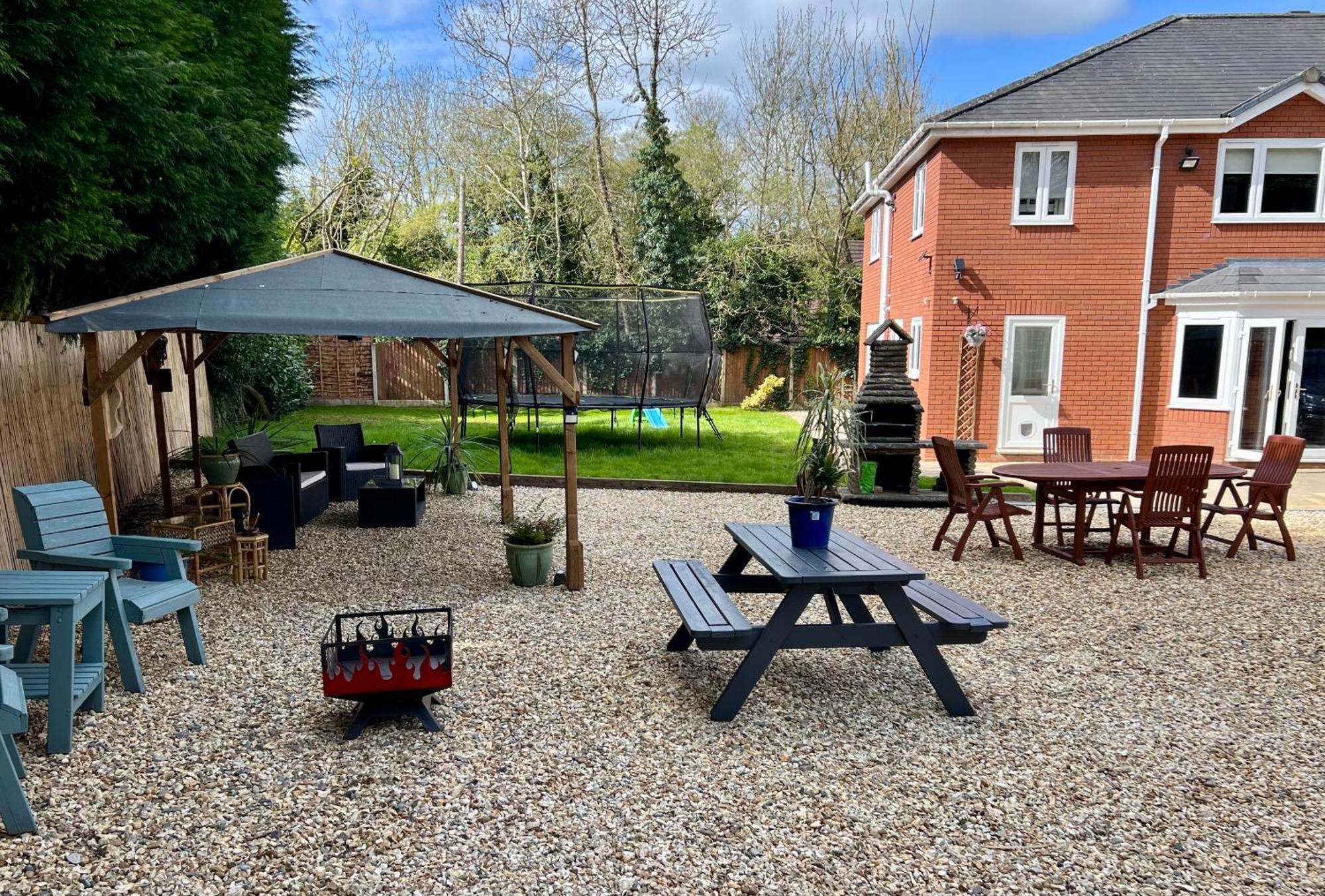 Holiday home Stratford-upon-avon 4br Family Mansion On 1 Acre With Pool, Gym & Bbq!
